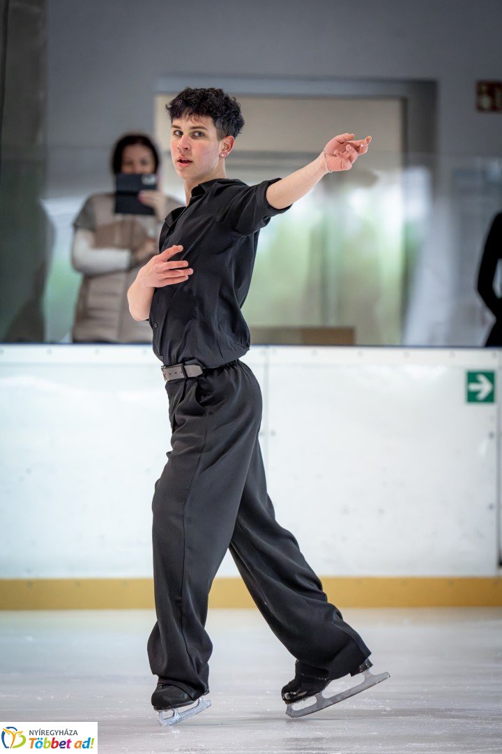 Házi műkorcsolya  bajnokság a Nyíregyházi Jégpályán