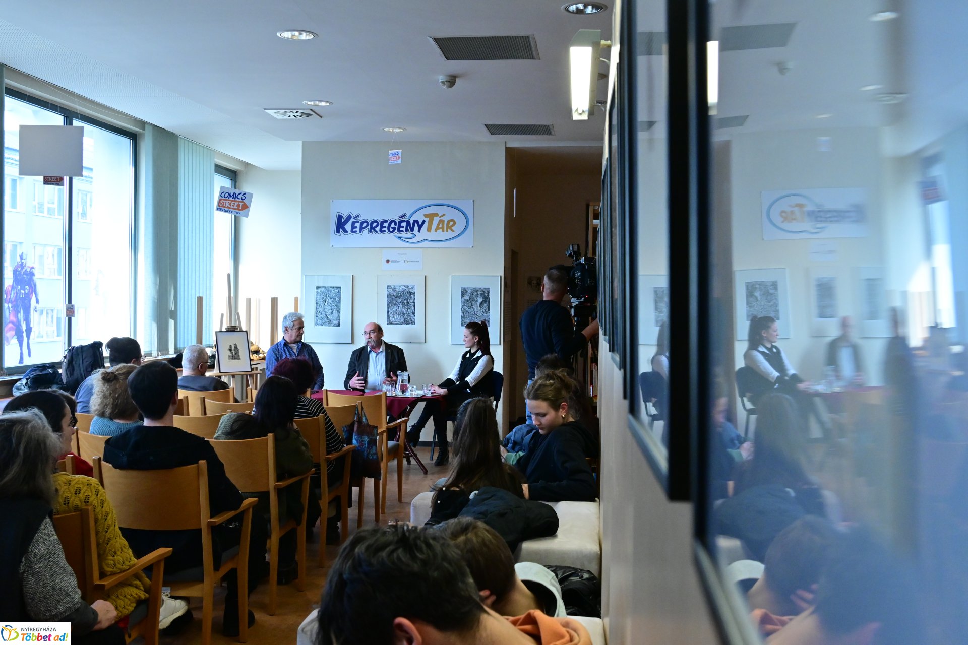 Hazug Pista a városi könyvtárban