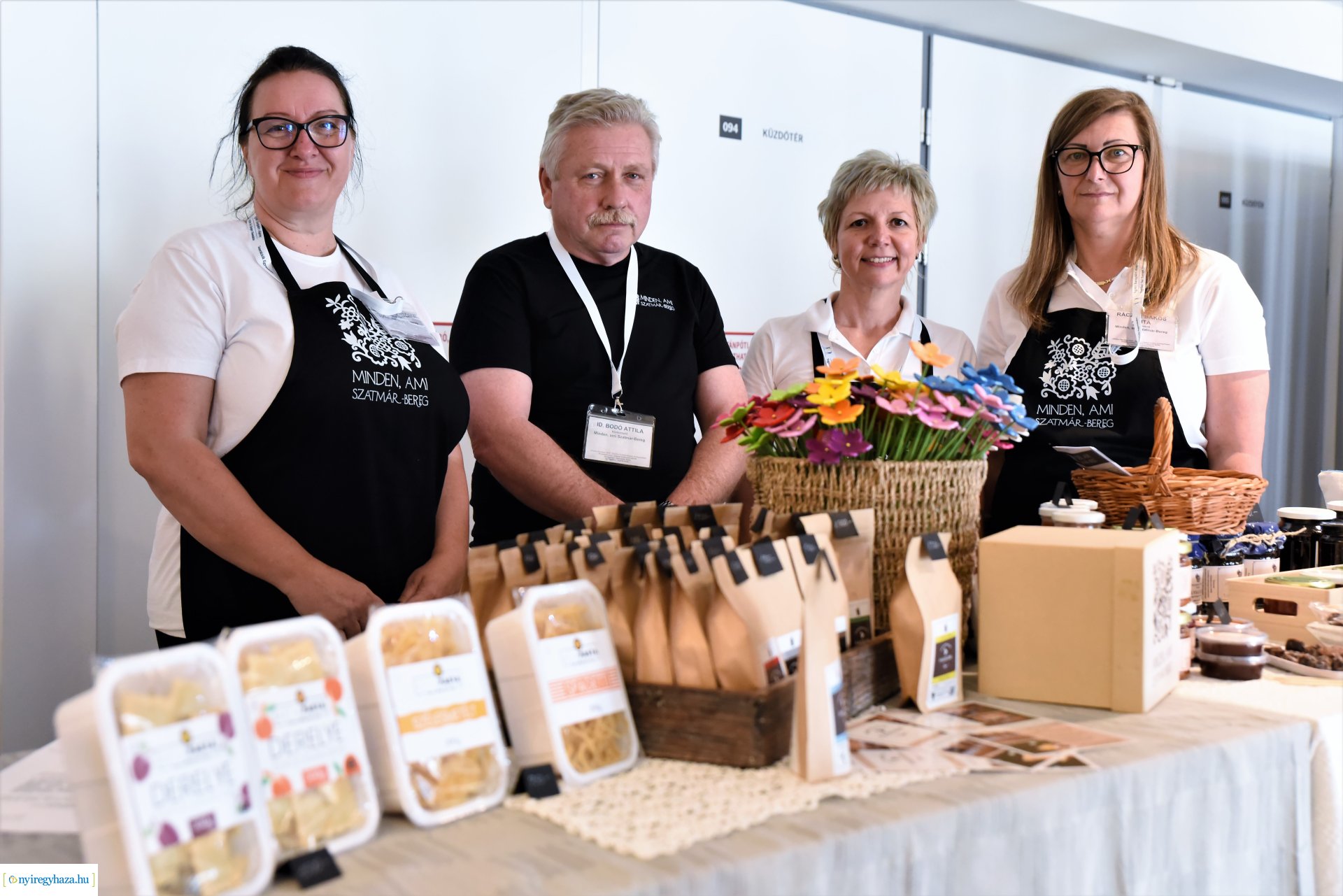 Helyben? Rendben! -  projektbemutató, szakmai konferencia 