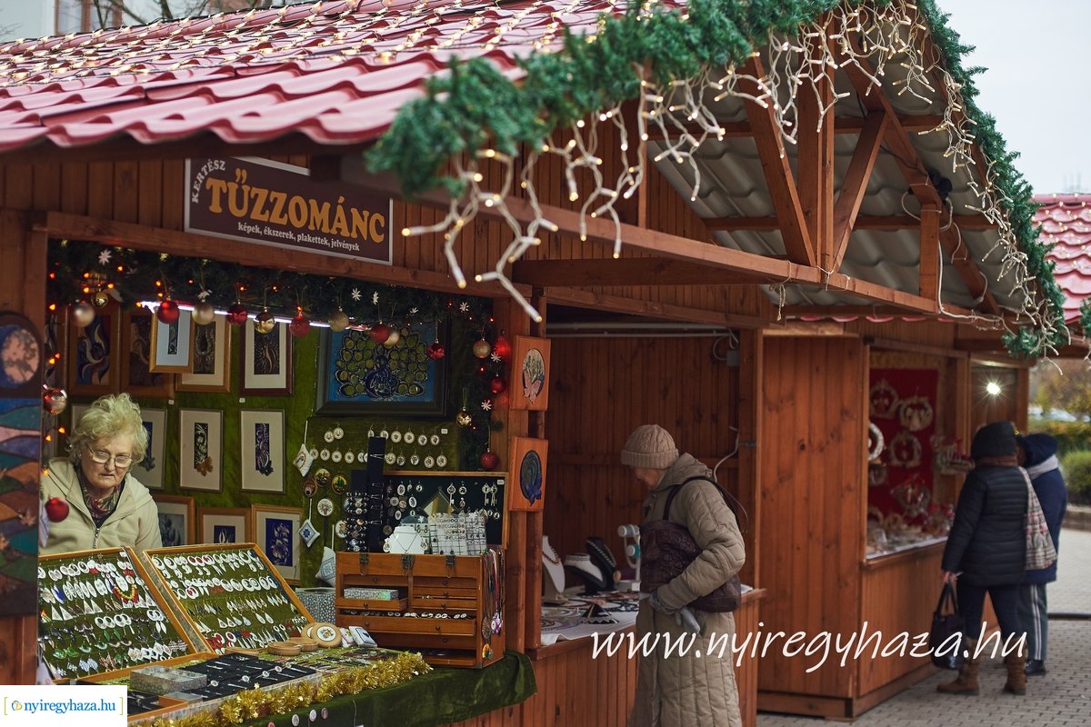 Helyi termékek az adventi forgatagban 2019