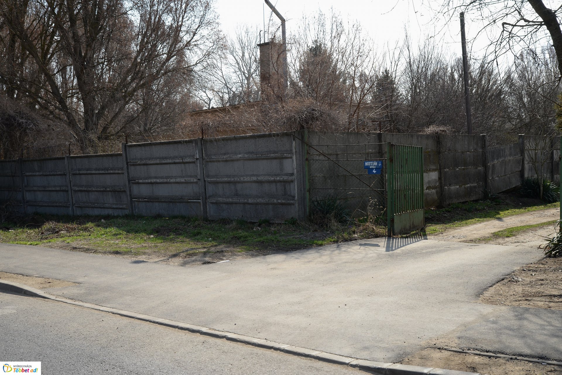 Helyszíni bejárás a Bottyán János utcán