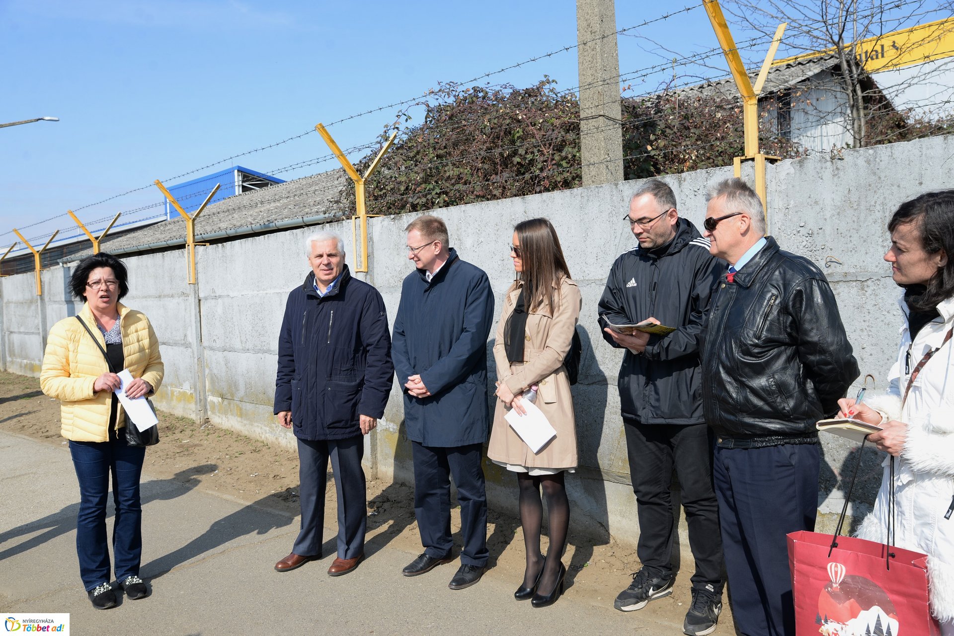 Helyszíni bejárás a Bottyán János utcán