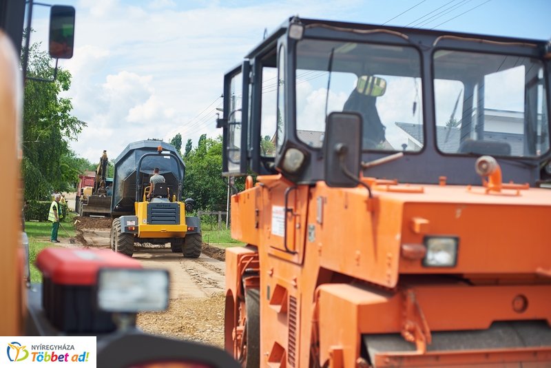Helyszíni bejárás a Tenisz utcán