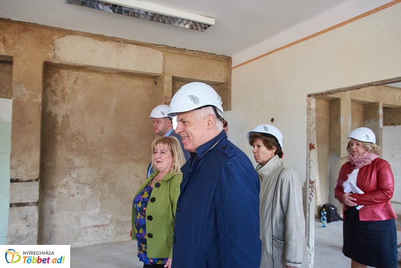 Helyszíni bejárás az Eszterlánc óvodában