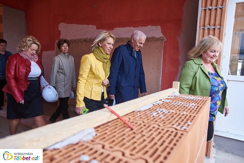 Helyszíni bejárás az Eszterlánc óvodában