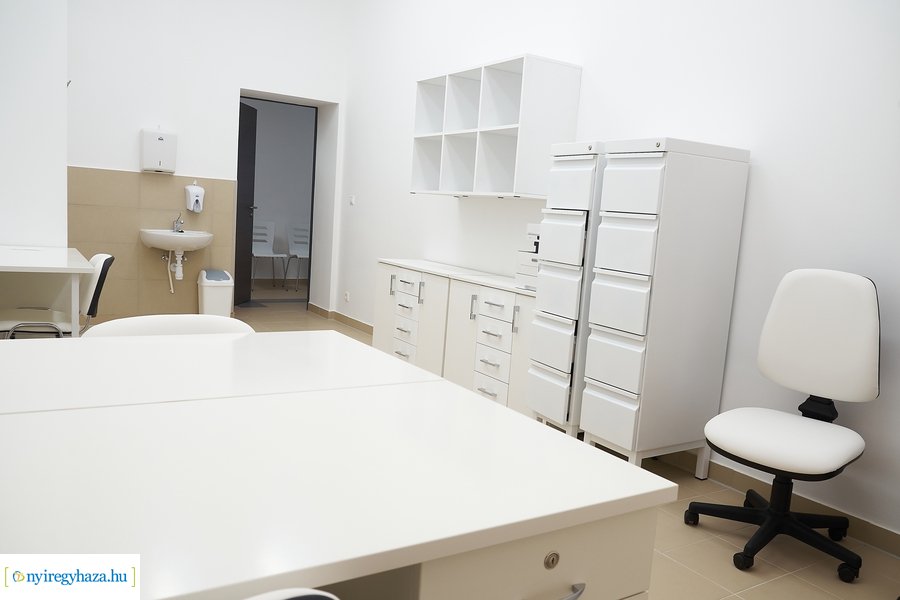 Helyszíni szemle a Csillag utcai orvosi rendelőben