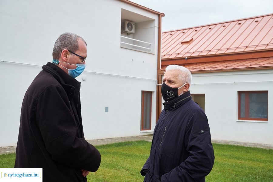 Helyszíni szemle a Csillag utcai orvosi rendelőben