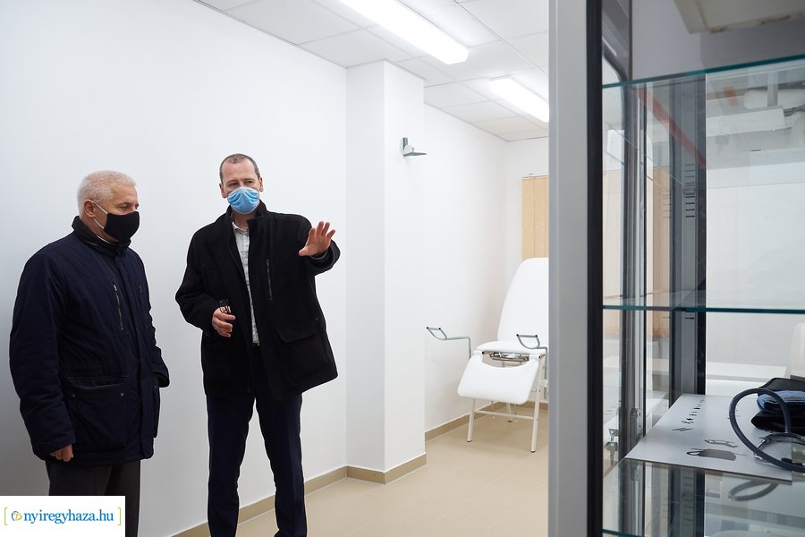 Helyszíni szemle a Csillag utcai orvosi rendelőben