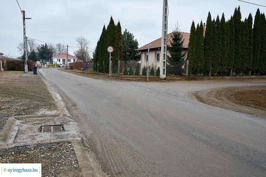 Helyszíni szemle a Felhő utcán