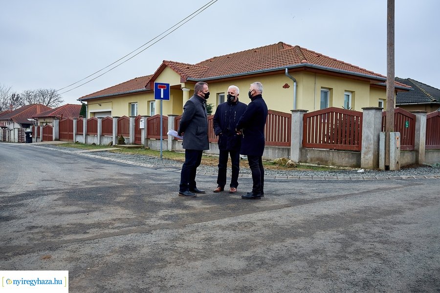 Helyszíni szemle a Felhő utcán