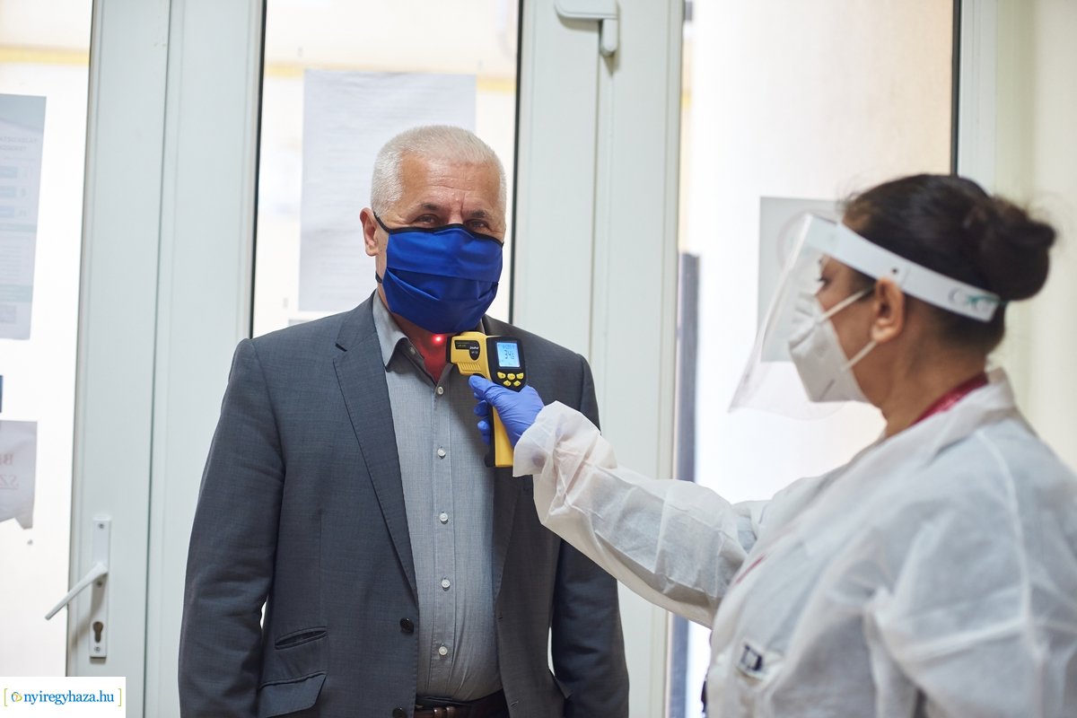 Helyszíni szemle a fogászati rendelőben - 20200417