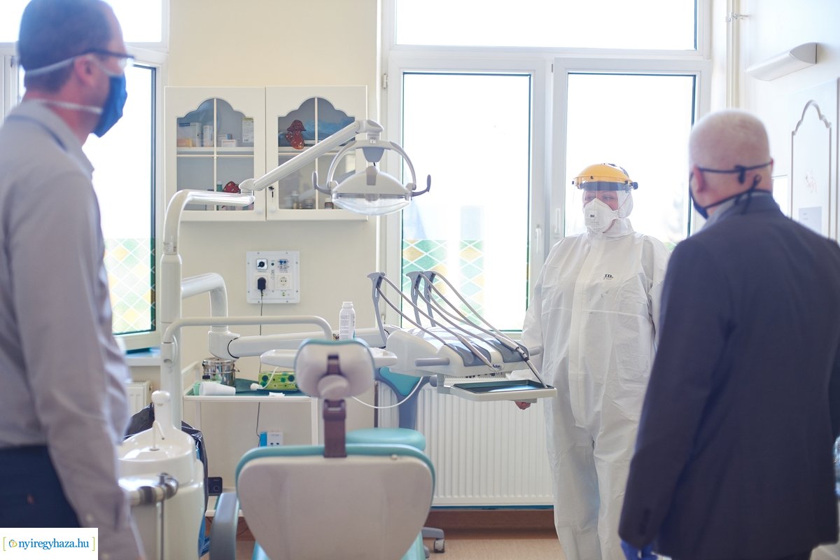 Helyszíni szemle a fogászati rendelőben - 20200417