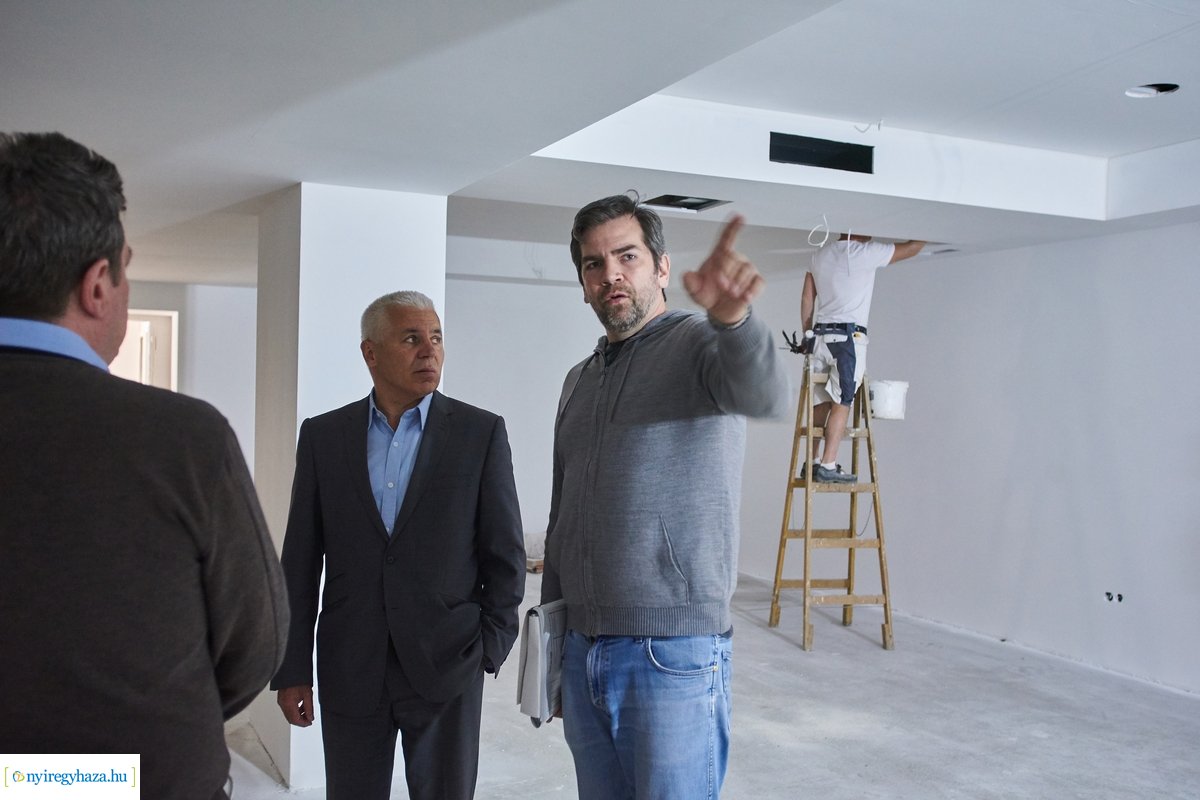 Helyszíni szemle a Kállay Kúriában 20200422