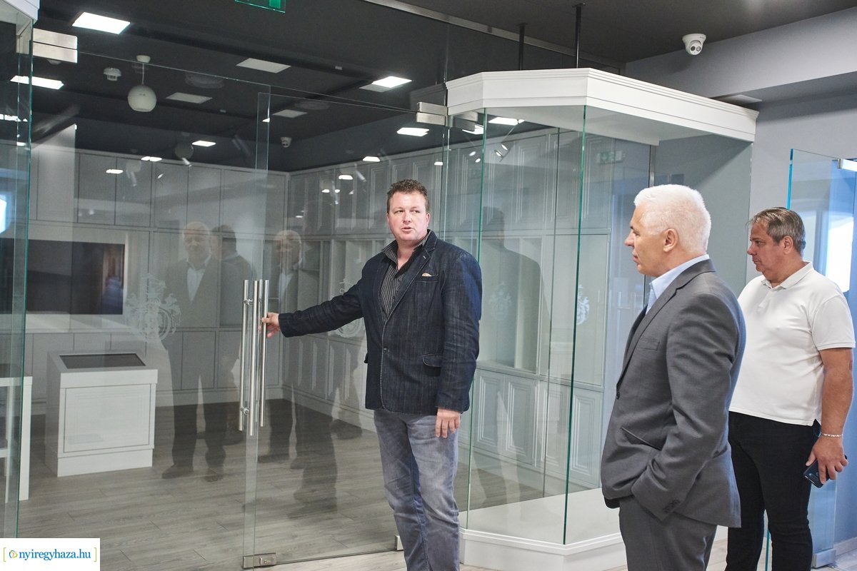 Helyszíni szemle a Kállay Kúriában 20200422