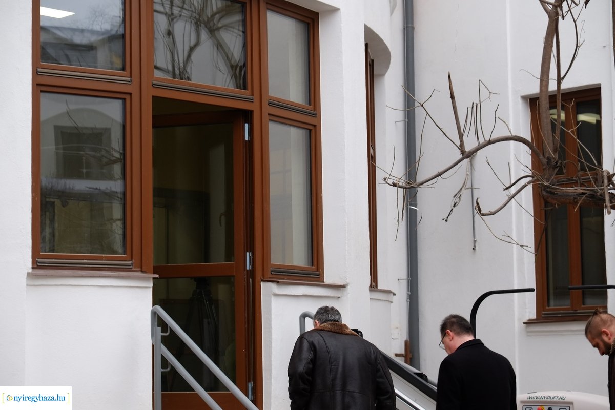 Helyszíni szemle a Kölyökvárban