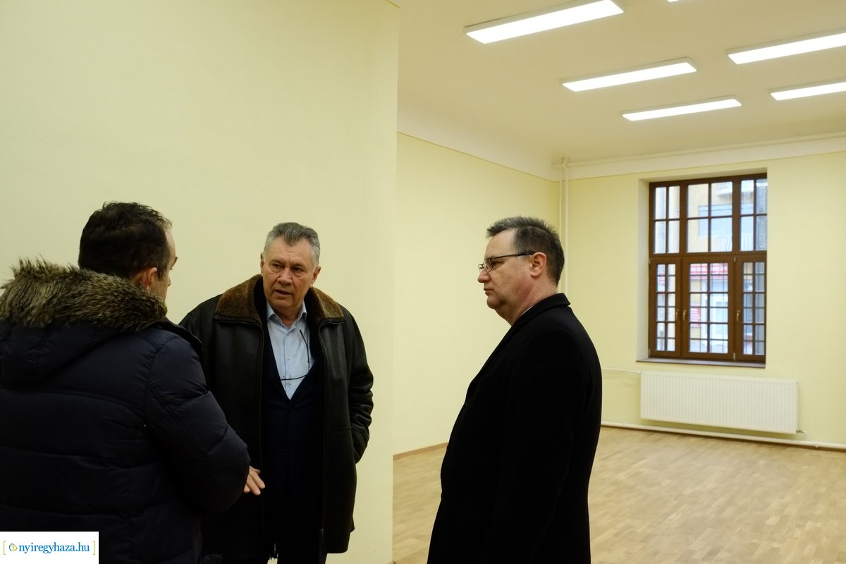 Helyszíni szemle a Kölyökvárban