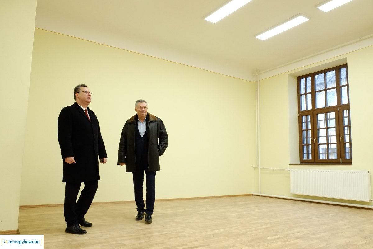 Helyszíni szemle a Kölyökvárban