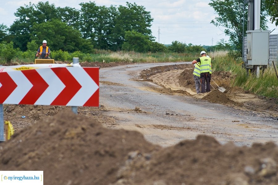 Helyszíni szemle a rozsrétszőlői bekötő úton