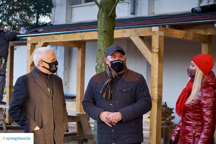 Helyszíni szemle a sóstóhegyi iskolában