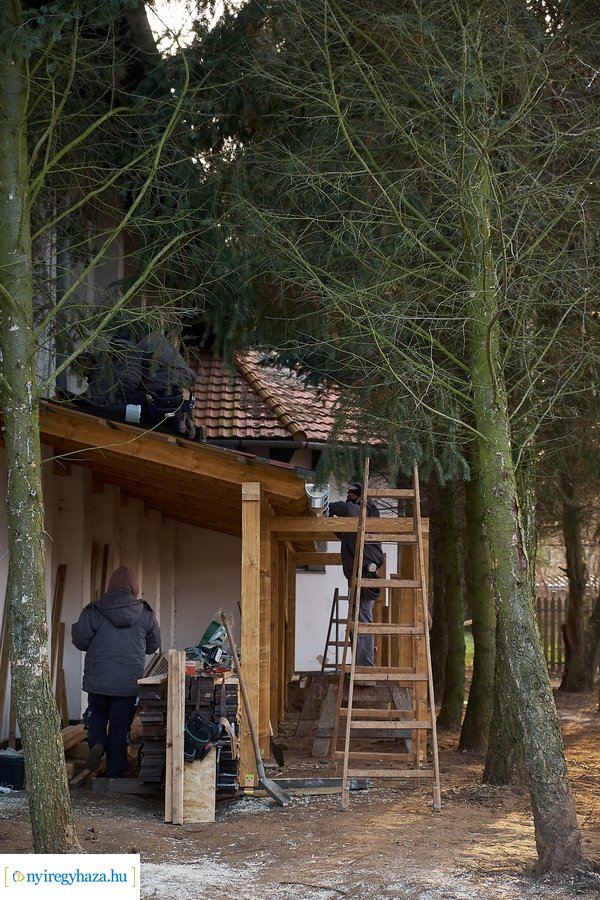 Helyszíni szemle a sóstóhegyi iskolában