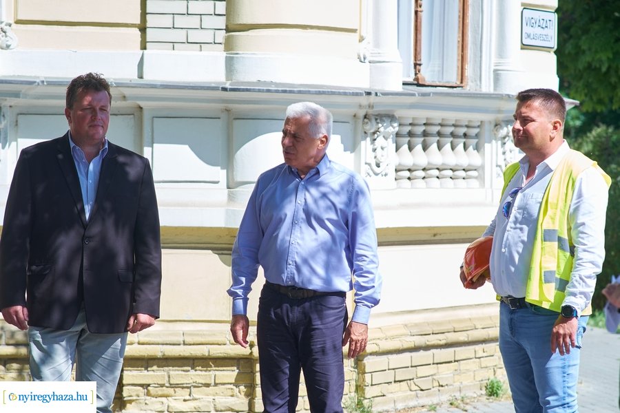 Helyszíni szemle a Széchenyi utcán 20220520