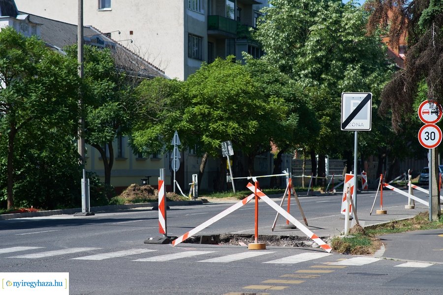 Helyszíni szemle a Széchenyi utcán 20220520