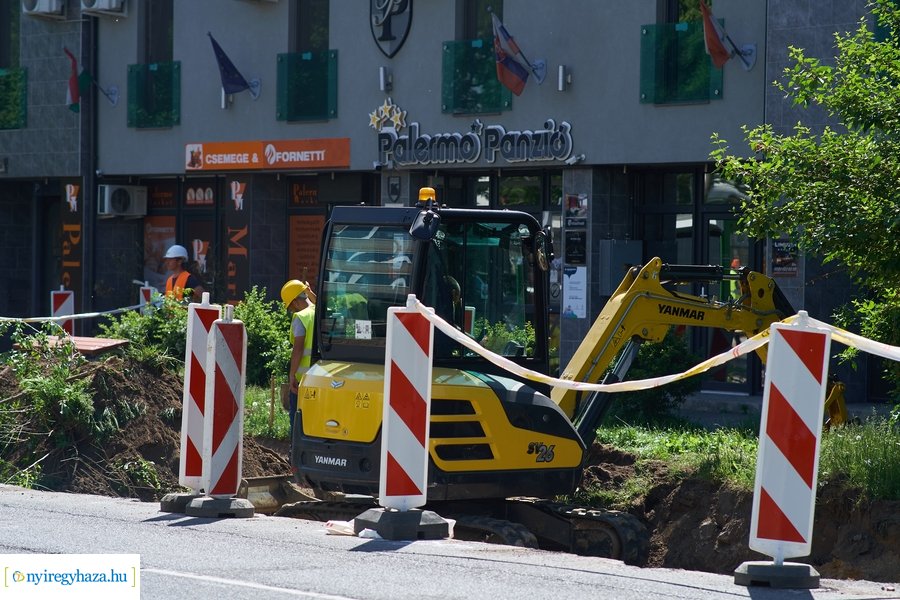 Helyszíni szemle a Széchenyi utcán 20220520