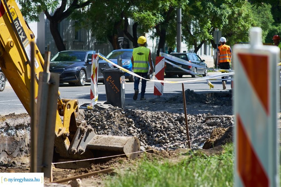 Helyszíni szemle a Széchenyi utcán 20220520
