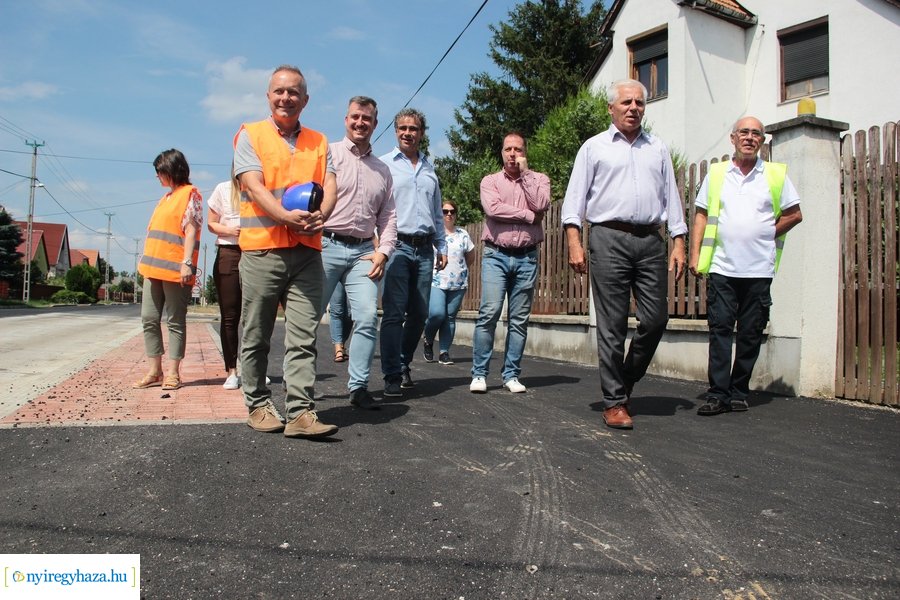 Helyszíni szemle a Szélsőbokori úton