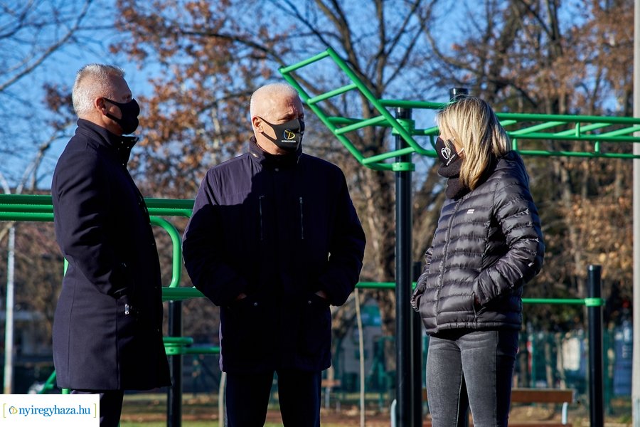 Helyszíni szemle a Széna téri kondiparkban