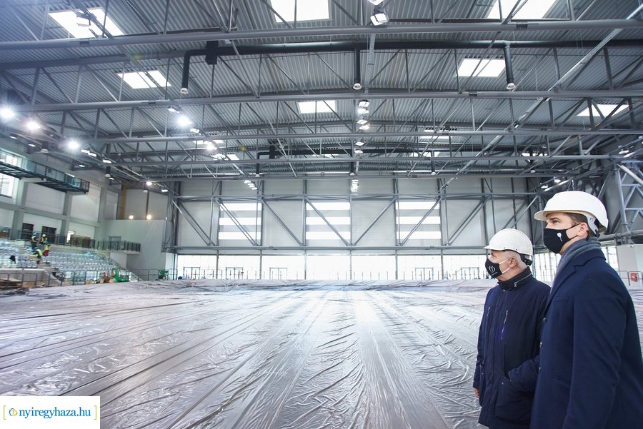 Helyszíni szemle az Atlétikai Centrumban