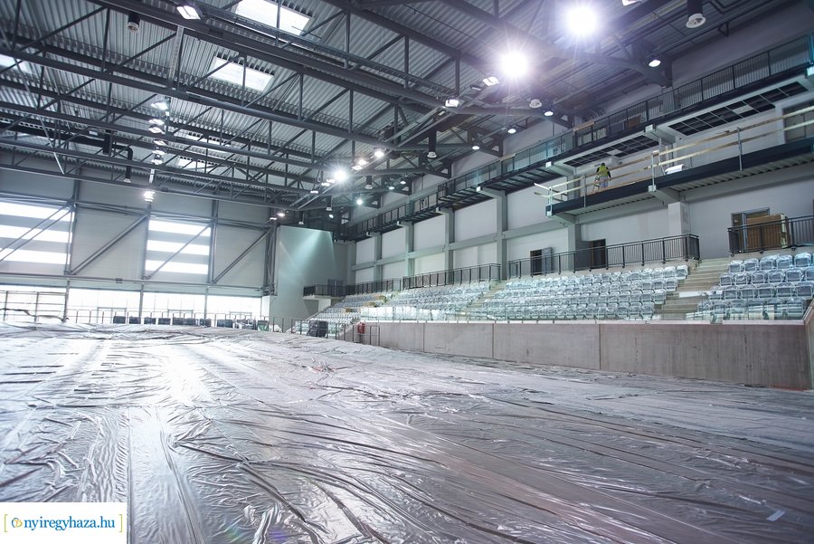 Helyszíni szemle az Atlétikai Centrumban