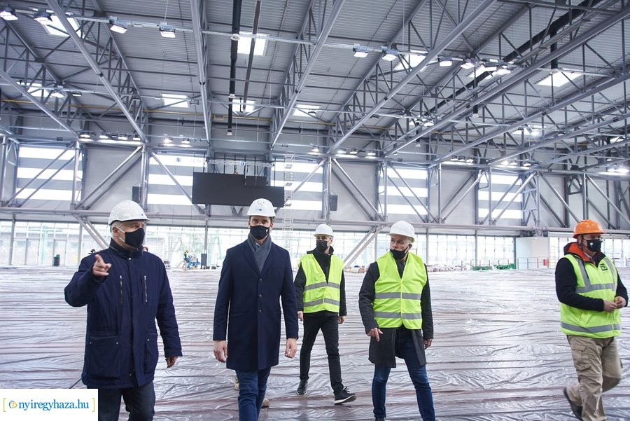 Helyszíni szemle az Atlétikai Centrumban