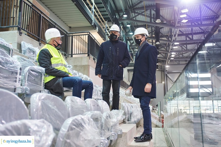 Helyszíni szemle az Atlétikai Centrumban