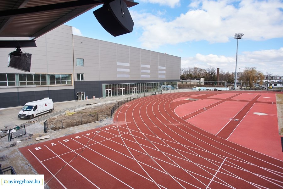Helyszíni szemle az Atlétikai Centrumban