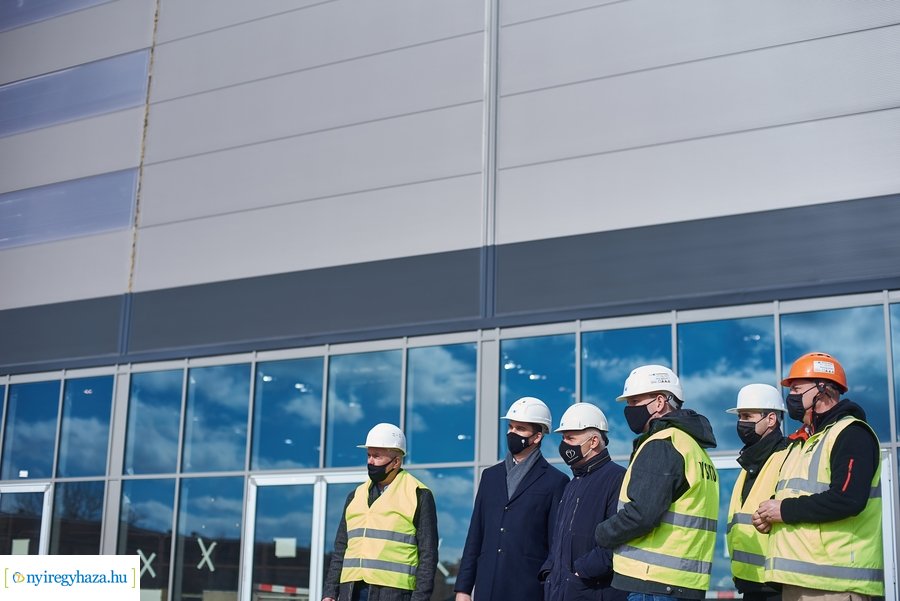 Helyszíni szemle az Atlétikai Centrumban