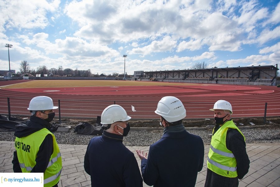 Helyszíni szemle az Atlétikai Centrumban