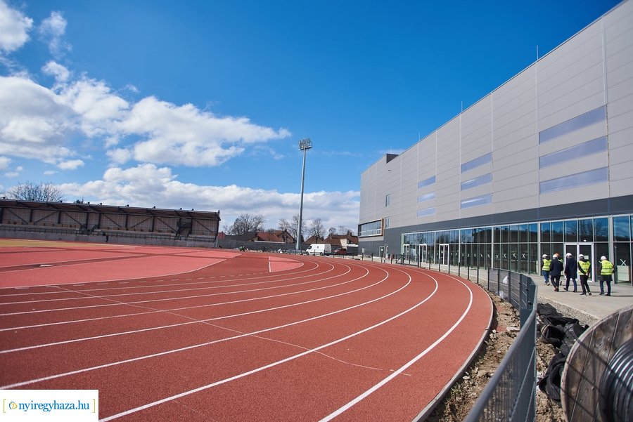 Helyszíni szemle az Atlétikai Centrumban