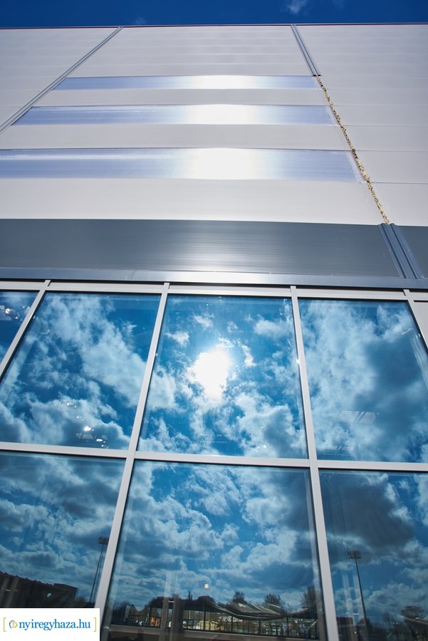 Helyszíni szemle az Atlétikai Centrumban