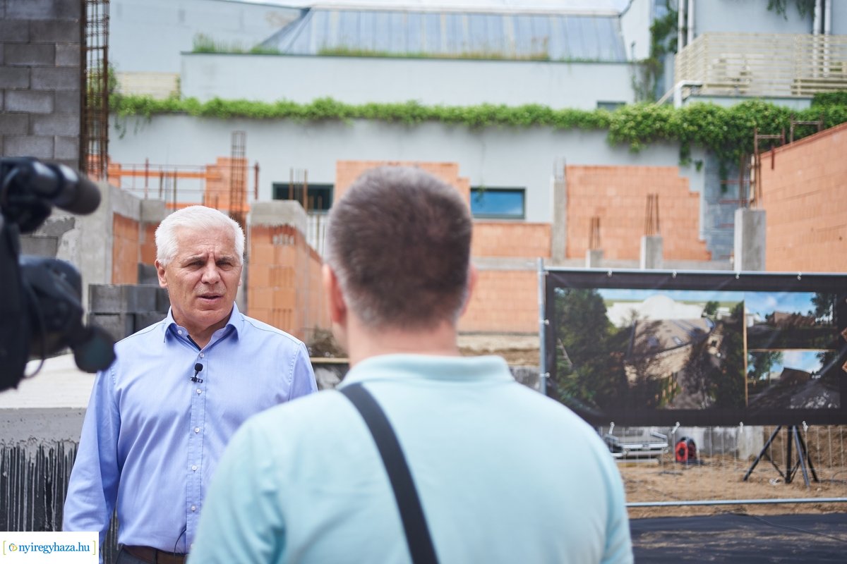 Helyszíni szemle az Indiaház és Madárröpde munkálatainál