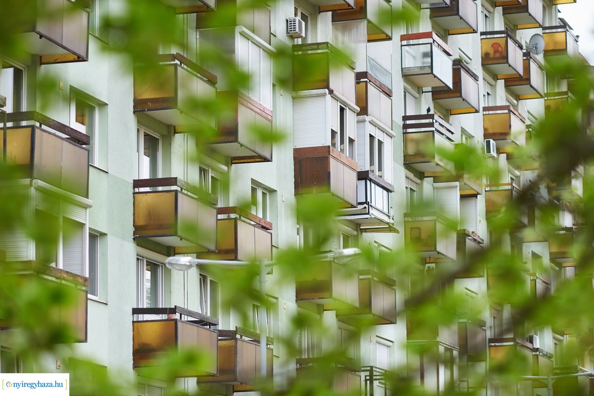 Hétköznap délelőtt Jósavárosban 200430