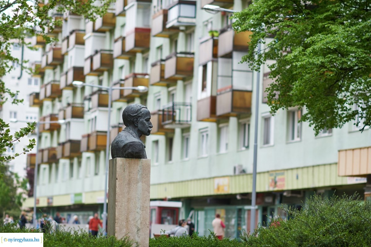 Hétköznap délelőtt Jósavárosban 200430