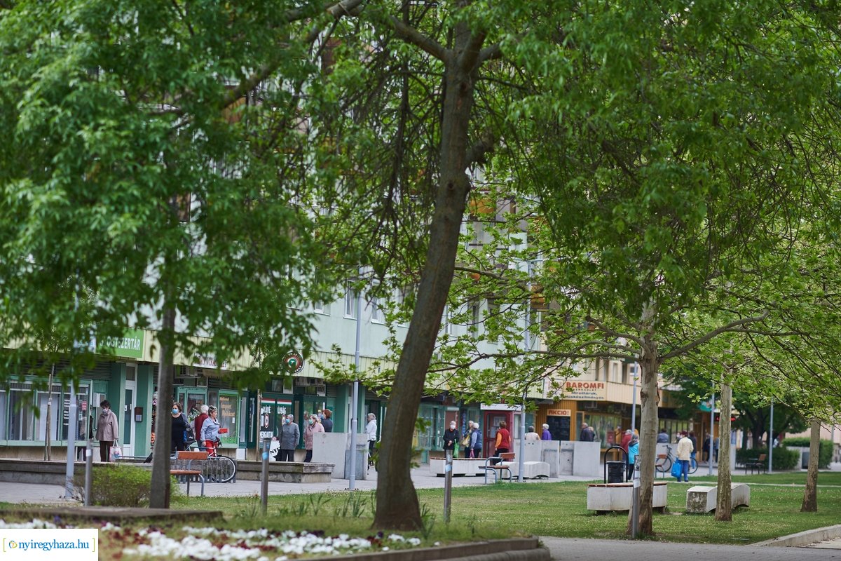 Hétköznap délelőtt Jósavárosban 200430