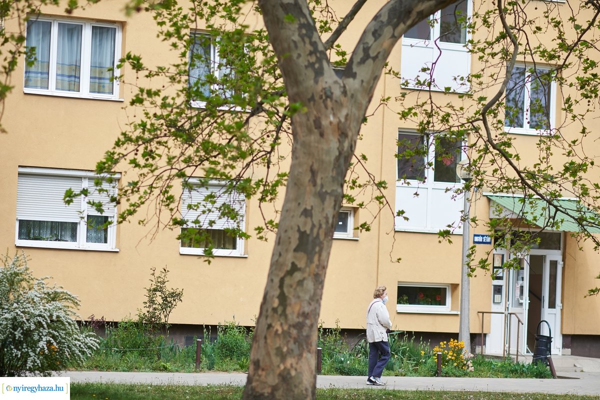 Hétköznap délelőtt Jósavárosban 200430