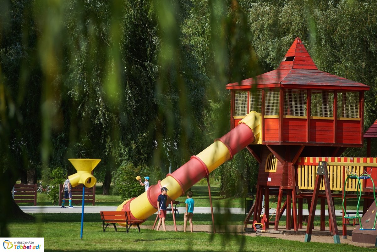 Hétköznapi pillanatok a Bujtosi Városligetben