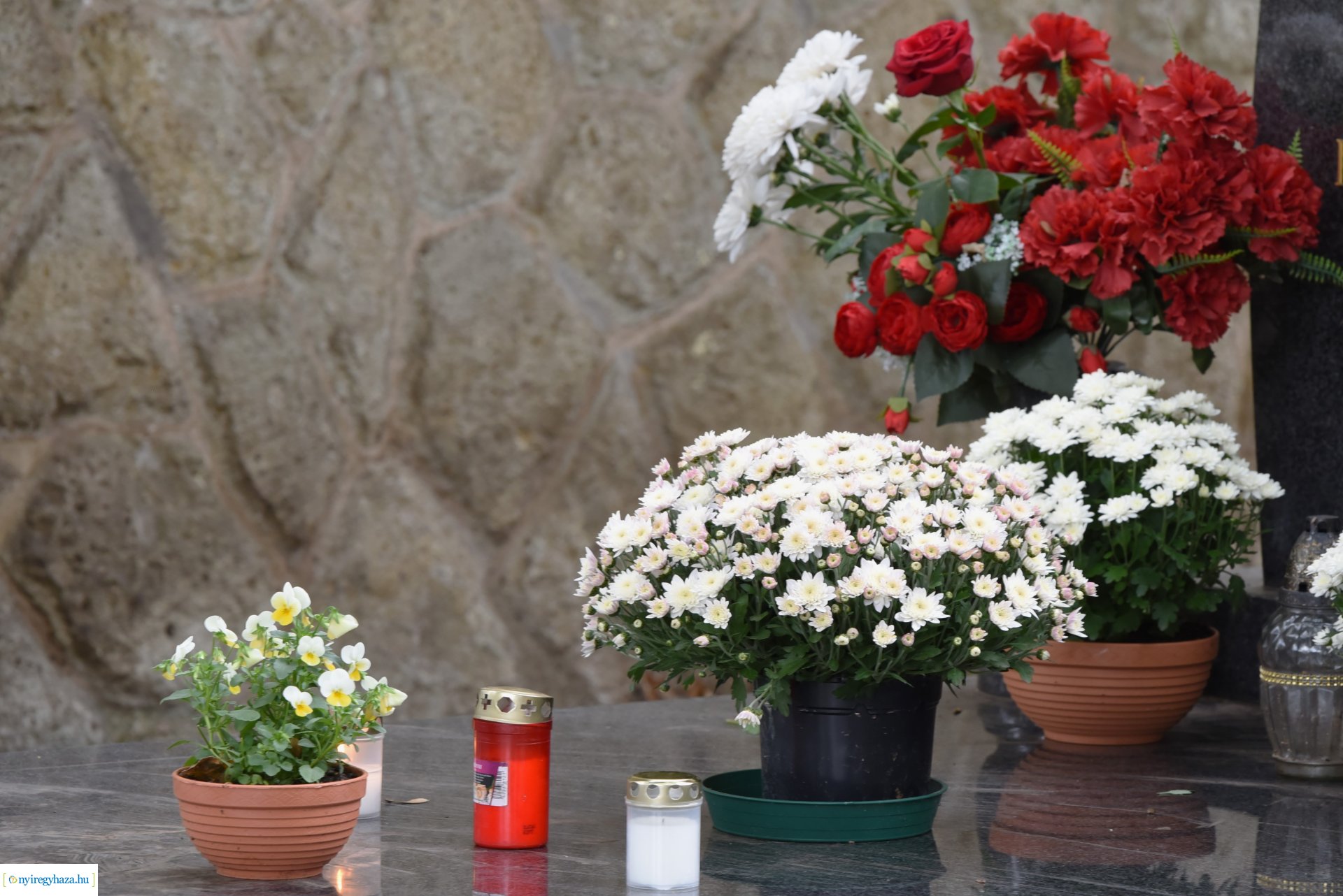 Hétvégén is sokan látogattak ki  az Északi Temtőbe