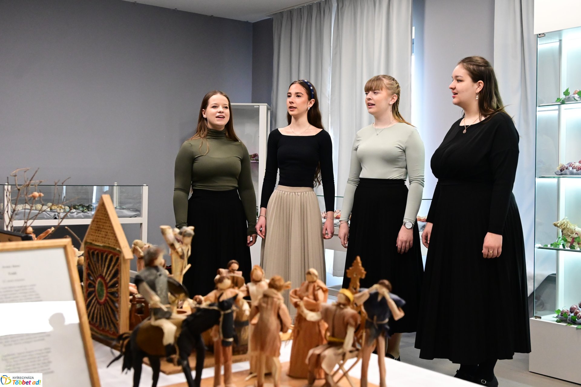 Hímestojás és csuhébaba kiállításmegnyitó a Kállay Gyűjteményben