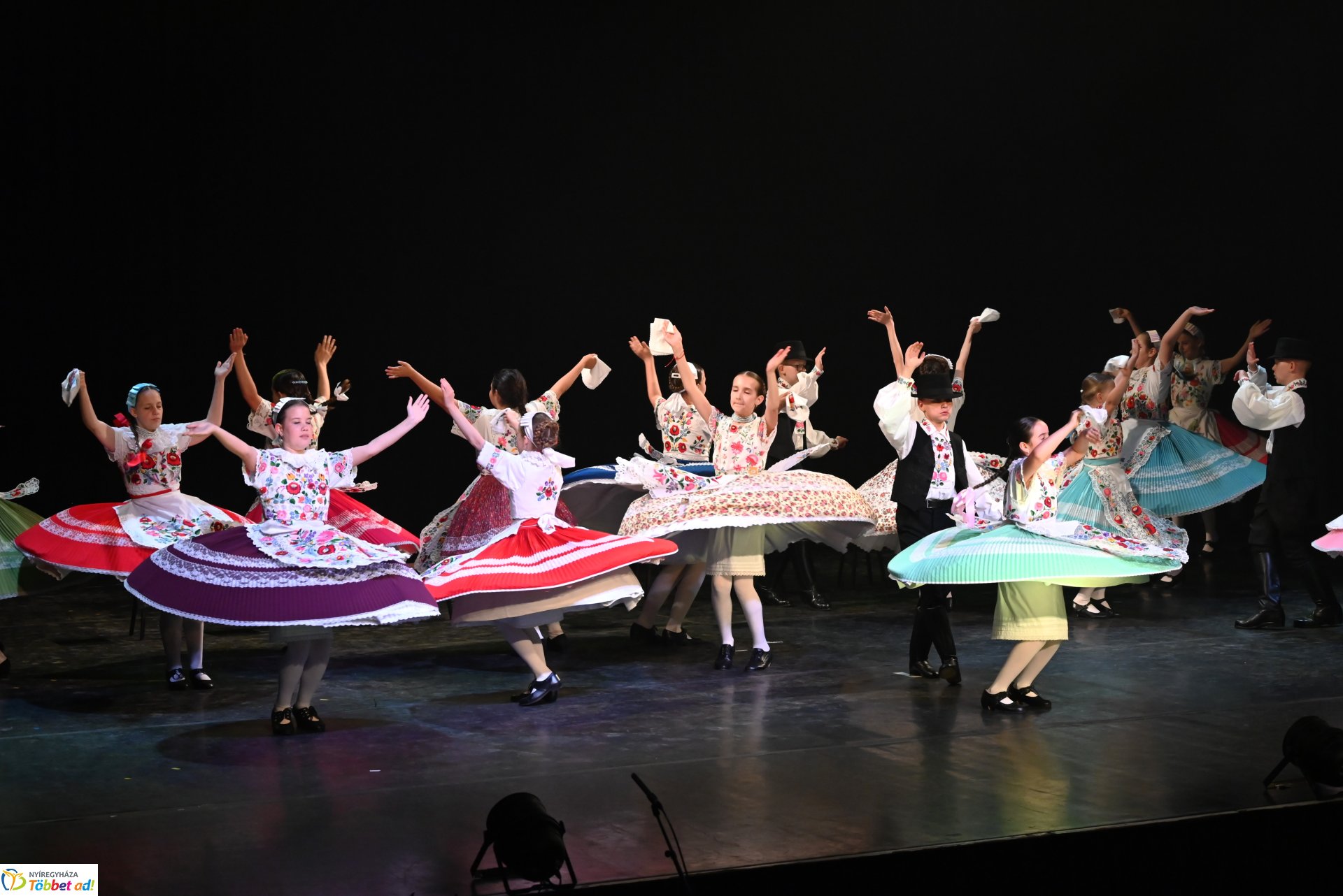 Hol  talállak este vajon...a Szabolcs Néptáncegyüttes nyilvános főpróbája