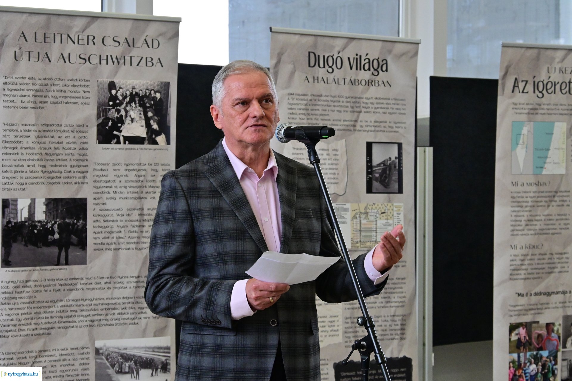 Holokauszt kiállítás a művelődési házban 20241011