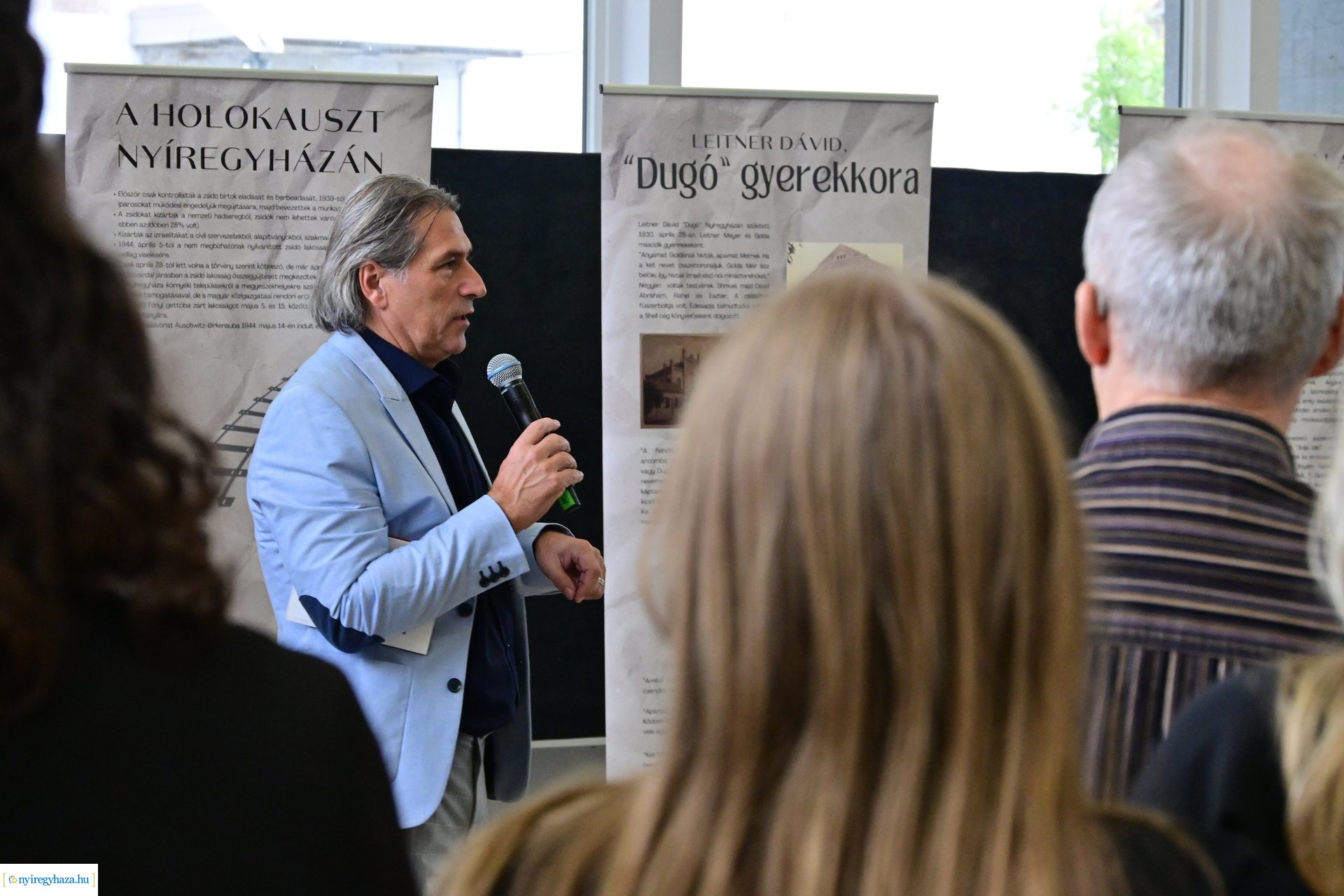 Holokauszt kiállítás a művelődési házban 20241011